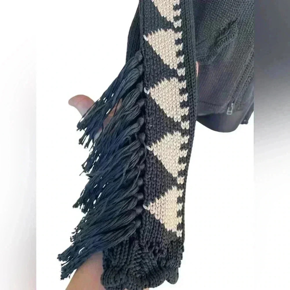 ODD MOLLY women’s charcoal gray knit fringe sweater pockets and from zip sz 0 - Picture 8 of 15